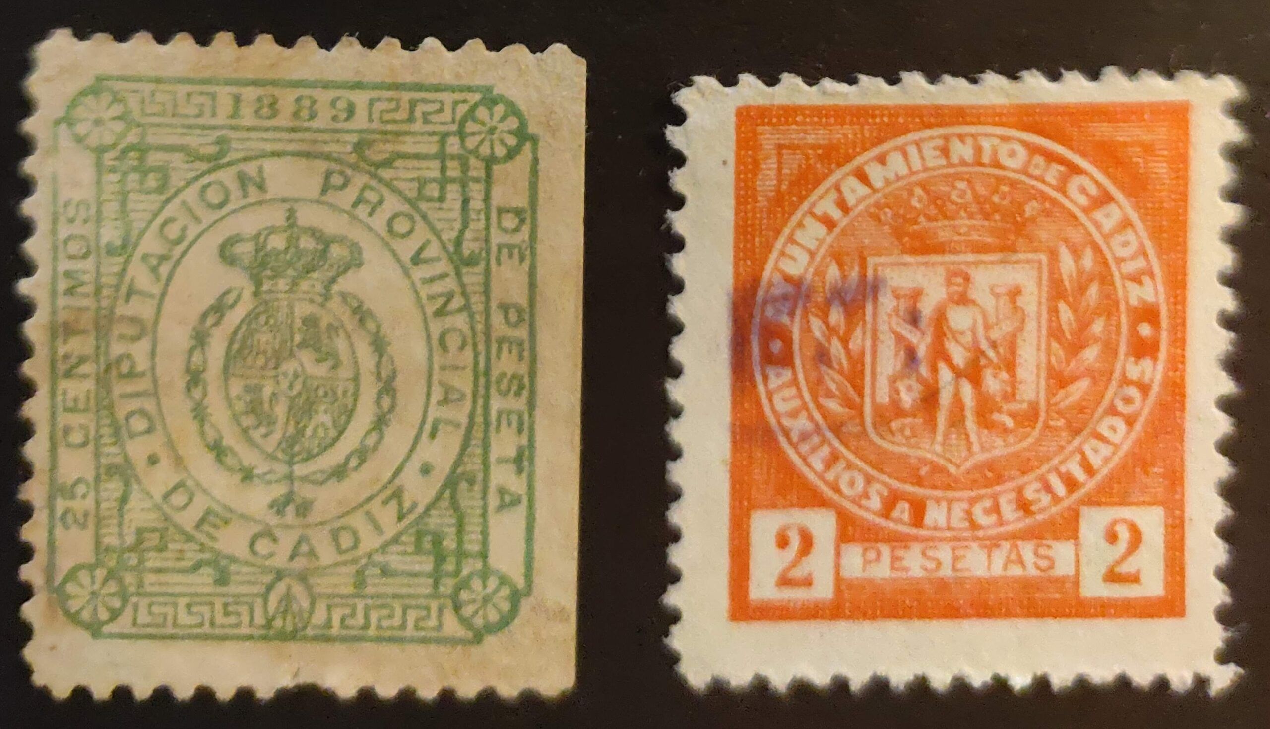 2059 Sello Municipal del Ayuntamiento Auxilios a necesitados y Diputación Provincial de Cádiz. 1889 - '30