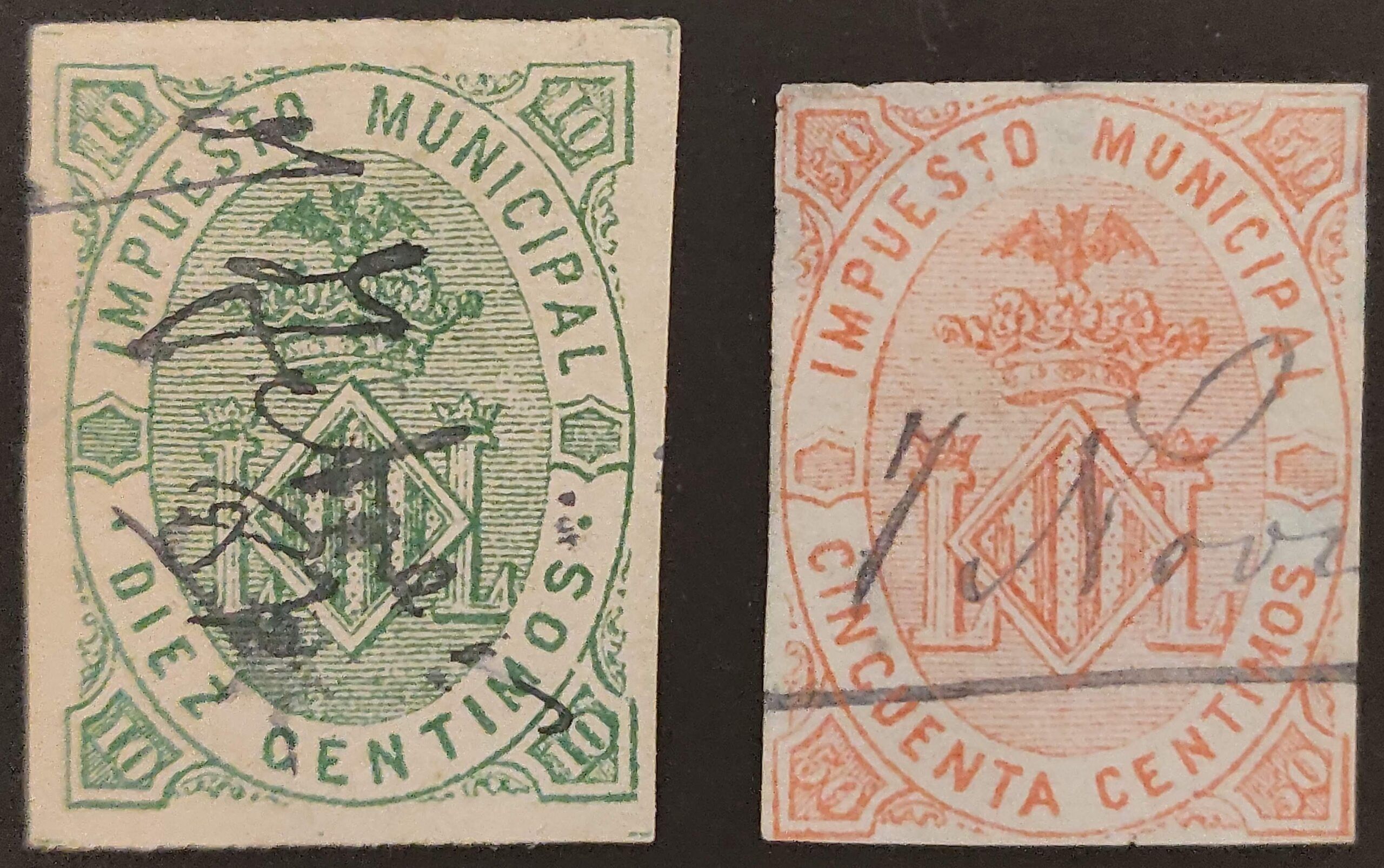 2824 1882. 2 sellos de Impuesto Municipal del Ayuntamiento de Valencia sin dentar.