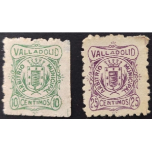 1915 aprox. 2 sellos de Arbitrio Municipal del Ayuntamiento de Valladolid. Pequeño formato